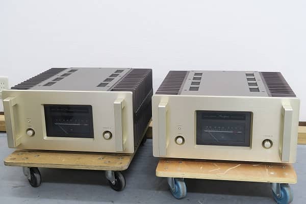 Accuphase A-100 pair